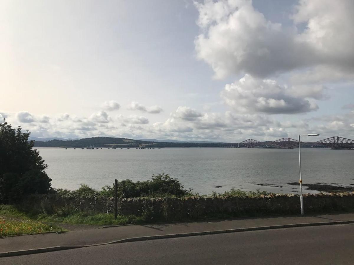 The Wee Glasshouse - Stunning Views Of Dalgety Bay Saint Davids  Exterior photo